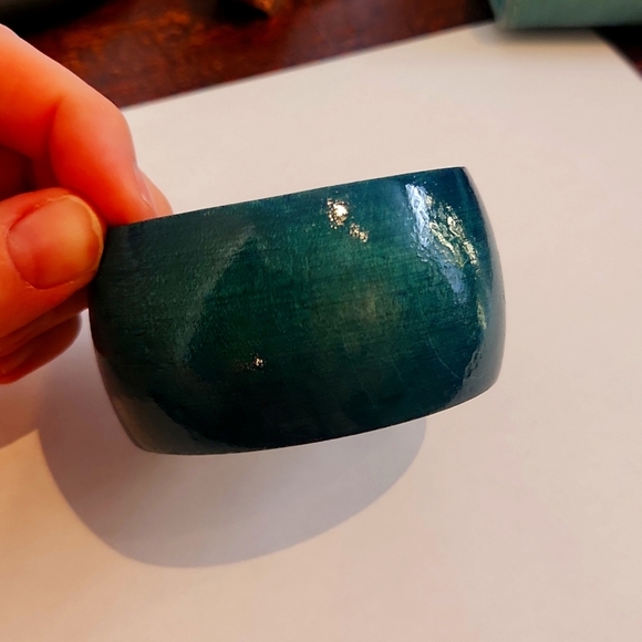 Wood bracelet - Picture 1 of 2